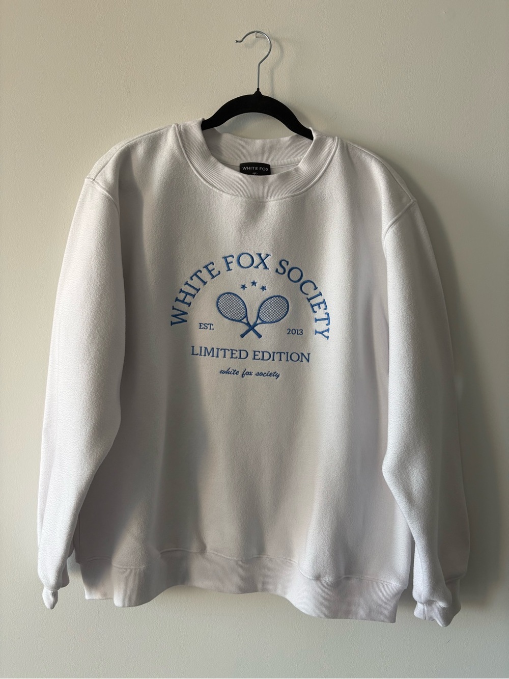 White Fox Society Limited Edition Crewneck “City Escape”Oversized Sweatshirt M/L